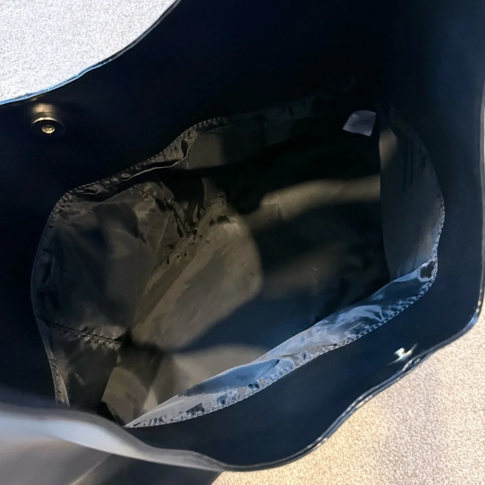 NWT Victoria’s Secret black faux leather hobo bag with bow detail